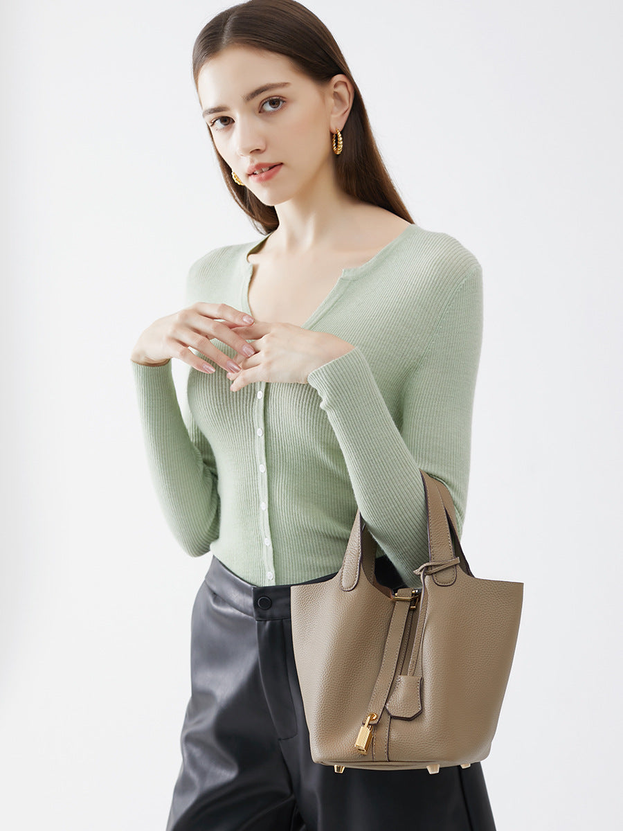 AMORELLE Hand Bag